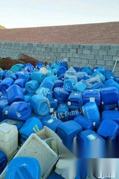 山东威海高价回收废钢及塑料制品